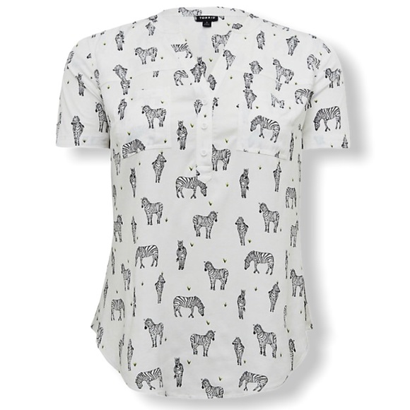 {Torrid} NWT Harper Zebra Challis Pullover Blouse - Picture 3 of 9